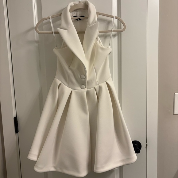 Club L London Cream Sleeveless Mini Dress - Picture 6 of 7